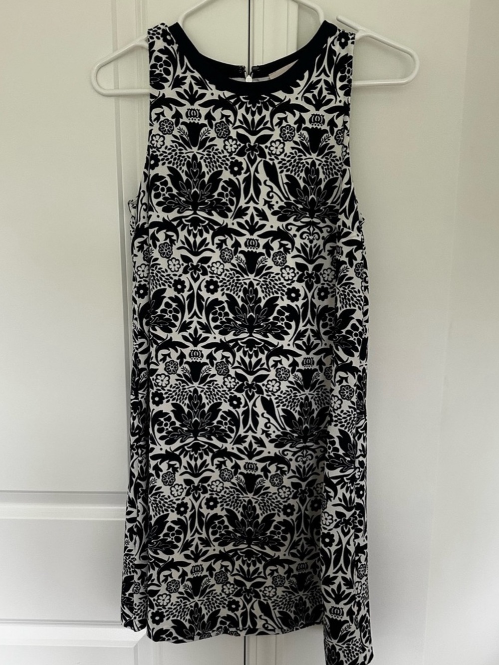 LOFT Floral Mini Dress in Black & White Size XS Like New